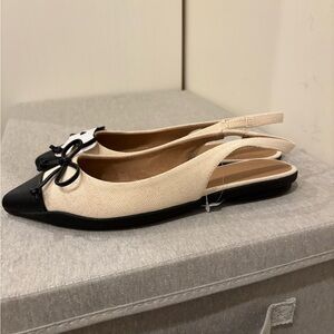AEROSOLES Donna Black and Cream Slingback Flats